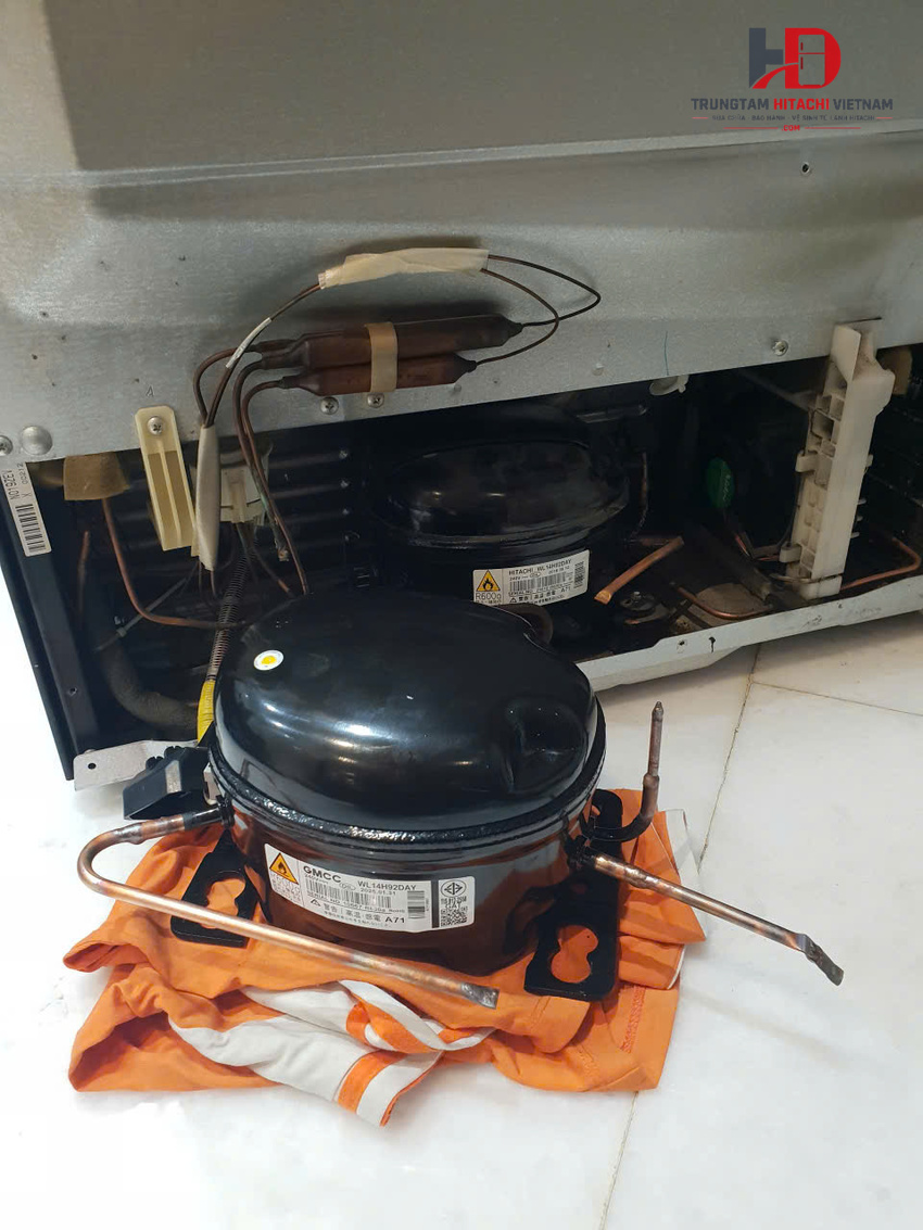 sua-tu-lanh-hitachi