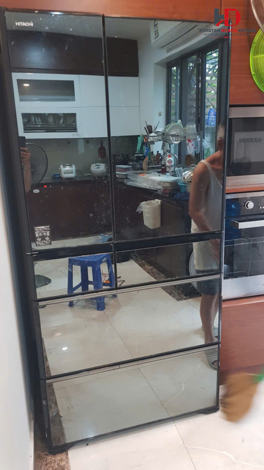 sua-tu-lanh-hitachi